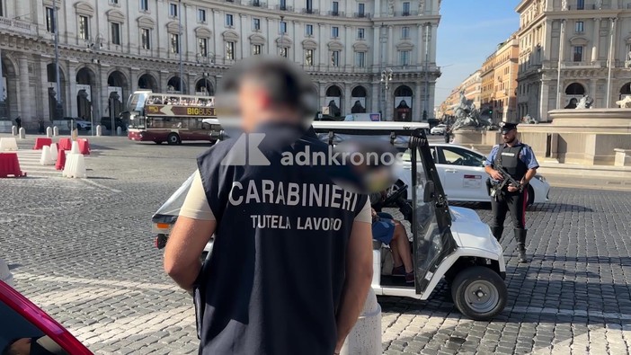 Golf car, blitz dei carabinieri del Nucleo ispettorato del lavoro: il video dei controlli a Roma