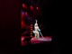 Noemi riprende il tour dopo l'incidente, l'arrivo sul palco con le stampelle: "Mi è mancato cantare" Noemi riprende il tour dopo l'incidente, l'arrivo sul palco con le stampelle: "Mi è mancato cantare"