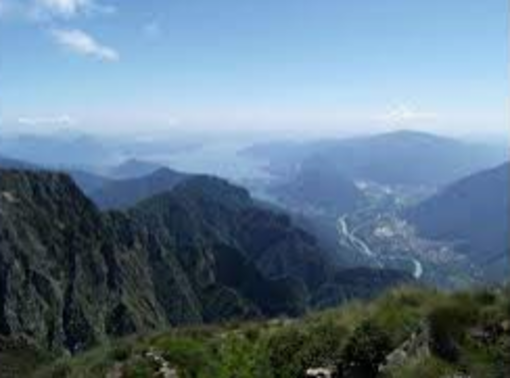 Val Grande,  fuori uso la fontana vicino ai bivacchi a In la Piana