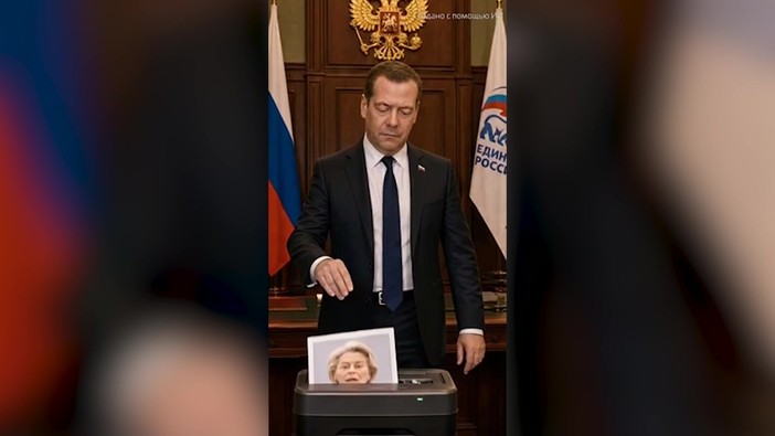 Medvedev mette nel tritacarte Merz, Von Der Leyen e Starmer: "Nessuno ci ferma"