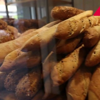 Dalle bollette al carburante fino agli alimenti, ecco quanto sono cresciuti prezzi