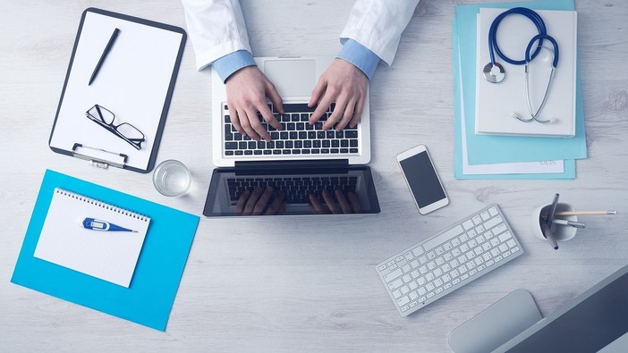 Dalla diagnosi alla domanda: quali documenti servono per chiedere le prestazioni legate alla non autosufficienza