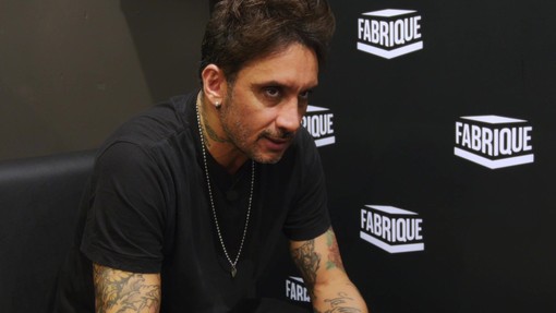 Fabrizio Moro racconta il tour nei club 'Non ho paura di niente': "Il mio ritorno alle origini"