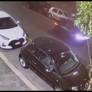 Banda delle minicar a Roma, ecco il video che ha incastrato i due minori Banda delle minicar a Roma, ecco il video che ha incastrato i due minori