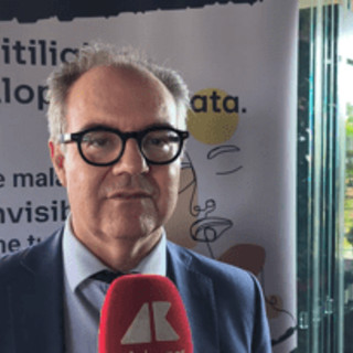 Costanzo (Sidemast): "Upadacitinib blocca cellule infiammatorie in vitiligine e alopecia areata" Costanzo (Sidemast): "Upadacitinib blocca cellule infiammatorie in vitiligine e alopecia areata"