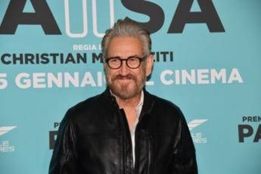 Giallini in ospedale dopo una caduta, stop alle riprese di 'Rocco Schiavone'