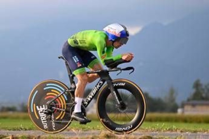 Europei, Roglic campione a cronometro a quasi 37 anni e con la radio fuori uso