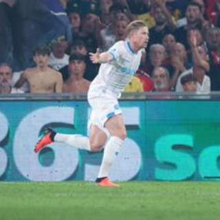 Ryanair provoca, il Genoa risponde: il battibecco social sul gol di De Bruyne