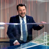Salvini “Il Ponte sullo Stretto lo facciamo, inviterò anche Macron”