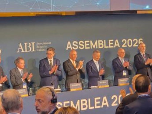 Banche, Patuelli: "Incertezze geopolitiche scoraggiano investimenti e domande prestiti" Banche, Patuelli: "Incertezze geopolitiche scoraggiano investimenti e domande prestiti"