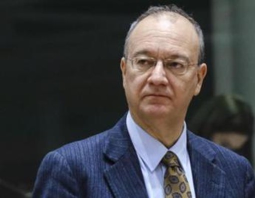 Maturità, Valditara agli studenti: "E' l'ora di tirare fuori il vostro valore" Maturità, Valditara agli studenti: "E' l'ora di tirare fuori il vostro valore"