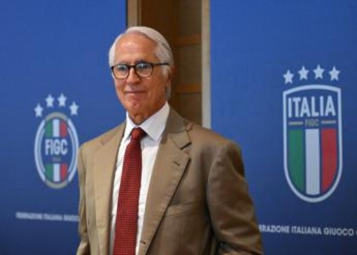 Malagò: "La proposta del 2% delle scommesse da destinare al sistema sistemerebbe tutto" Malagò: "La proposta del 2% delle scommesse da destinare al sistema sistemerebbe tutto"