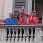 Gp Monza, Hamilton non firma il cappellino (Mercedes) al tifoso Gp Monza, Hamilton non firma il cappellino (Mercedes) al tifoso