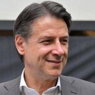 M5S, Conte confermato presidente: &quot;Avanti, tutti insieme, a testa alta&quot;