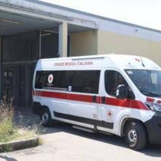 Roma, scontro fatale tra auto e moto: morto un 19enne, ferito un 18enne