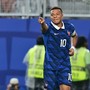 Pioggia e fulmini non fermano la Francia, Iraq al tappeto per 3-0 Pioggia e fulmini non fermano la Francia, Iraq al tappeto per 3-0