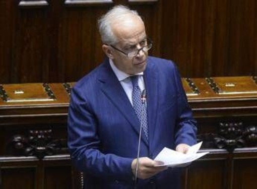 Scontri Askatasuna, Piantedosi: "Sequestrati coltelli e sassi, evitati danni ben più gravi"