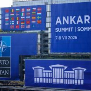 Nato, Trump: "Groenlandia grosso problema, Spagna senza speranza. Italia? Pessima su basi"