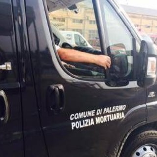 Nascosto nell'auto di una donna per entrare in Italia, 25enne tunisino muore sul traghetto verso Palermo