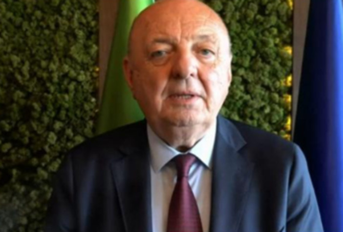 Pichetto a Federmanager: "Necessaria capacità visione da parte di chi ha esperienza manageriale" Pichetto a Federmanager: "Necessaria capacità visione da parte di chi ha esperienza manageriale"