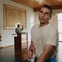 Battista canta la vita vera, chi è il rapper di Castel Volturno che ha conquistato la scena