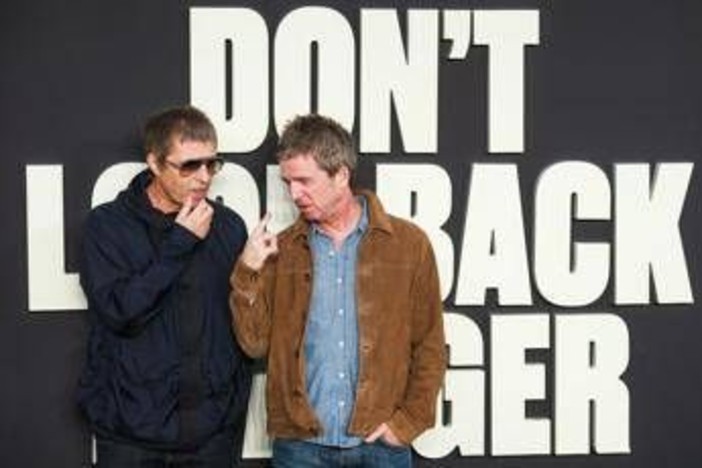 Oasis in concerto a Roma, parte la corsa ai biglietti: oggi arriva il codice univoco, cosa c'è da sapere