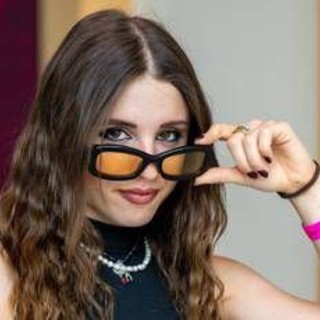 Angelina Mango spiega ai fan: "Non è stato il successo ad avermi fatto ammalare"