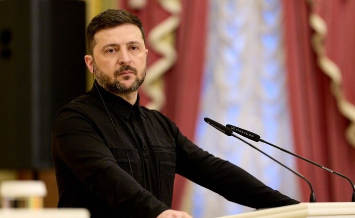 Ucraina, Zelensky “9 feriti tra cui bambini in attacco russo”