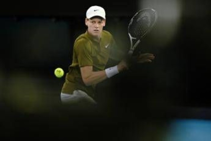 Sinner ko agli Australian Open, Bertolucci lo difende: "Si può anche perdere" Sinner ko agli Australian Open, Bertolucci lo difende: "Si può anche perdere"