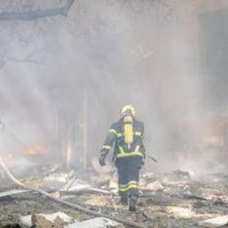 Guerra in Ucraina, missili russi nella notte su Kiev: "Almeno due morti"