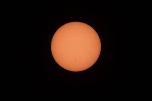 Eclissi totale in Italia, stanotte è attesa la 'Luna rossa'