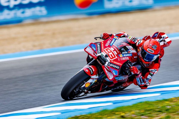 Marc Marquez vince la Sprint del Gp di Spagna su Bagnaia e Morbidelli