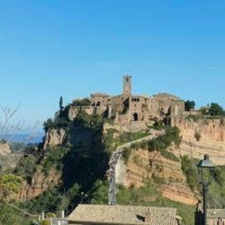 Civita di Bagnoregio e Bolsena conquistano il titolo di Capitale italiana dell’arte contemporanea 2028: il progetto vincitore Civita di Bagnoregio e Bolsena conquistano il titolo di Capitale italiana dell’arte contemporanea 2028: il progetto vincitore