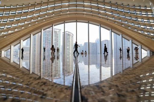 Cina, riaperto il valico terrestre più importante tra Shenzhen e Hong Kong Cina, riaperto il valico terrestre più importante tra Shenzhen e Hong Kong