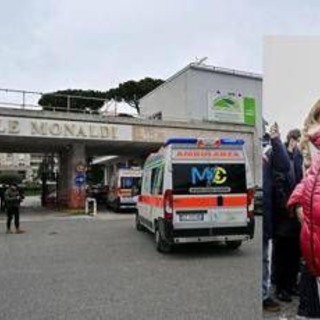 Bimbo morto a Napoli, mamma deposita audio col medico in Procura: "Voglio verità" Bimbo morto a Napoli, mamma deposita audio col medico in Procura: "Voglio verità"