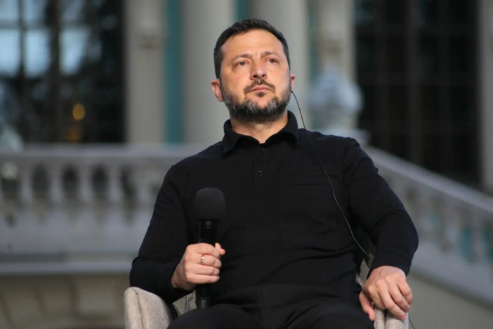 Zelensky “Pronti per misure di de-escalation se la Russia farà lo stesso”