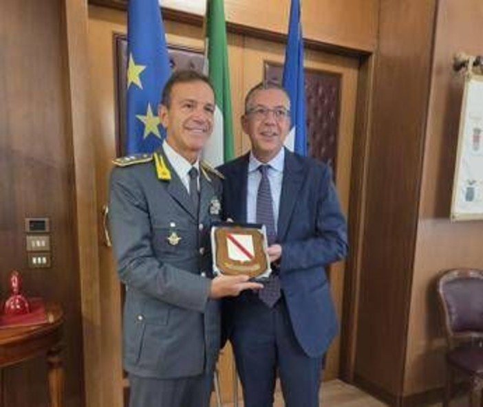 Campania, Manfredi incontra gen. Manna comandante regionale Guardia di Finanza
