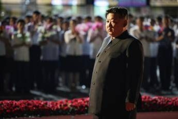 Ucraina, Kim elogia le &quot;eroiche&quot; truppe nordcoreane che hanno combattuto nel Kursk