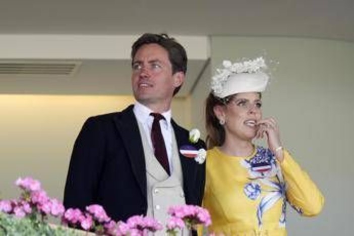 Troppa pressione per il caso Epstein, anche la principessa Beatrice vuole trasferirsi all'estero Troppa pressione per il caso Epstein, anche la principessa Beatrice vuole trasferirsi all'estero