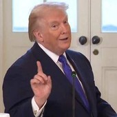 Minneapolis, la risposta di Trump: "Consegnateci immigrati illegali"