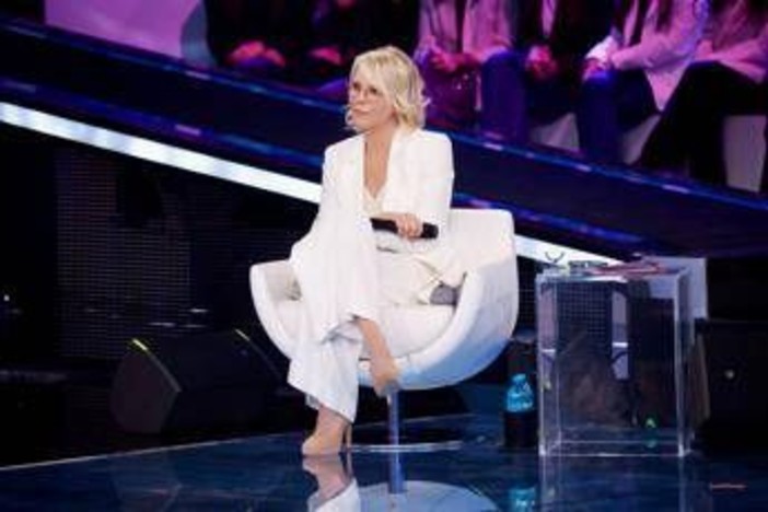 Amici, stasera seconda puntata: superospiti Zendaya e Robert Pattinson