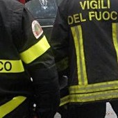 Roma, esplosione in palazzina a Ostia: un ferito Roma, esplosione in palazzina a Ostia: un ferito