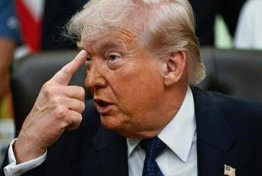 Iran-Usa, alta tensione nello Stretto di Hormuz. Trump: "Solo scaramucce"