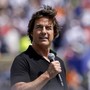 Tom Cruise, la figlia Suri rinuncia al cognome