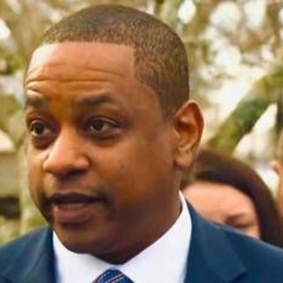 Virginia, ex vicegovernatore uccide la moglie e si suicida: tragedia davanti ai figli