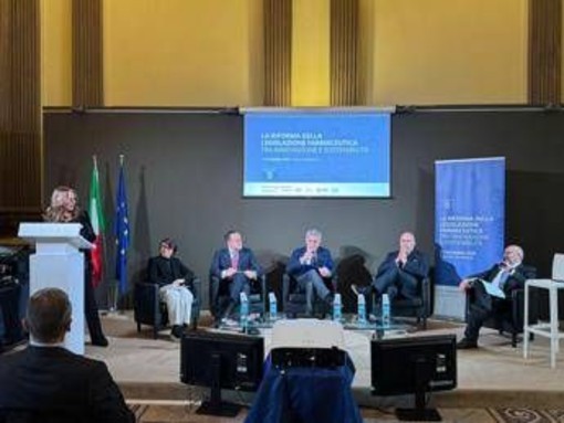 Farmaceutica, Gesualdo (Fism): &quot;Ddl Testo unico grande occasione, adesso o mai più&quot;