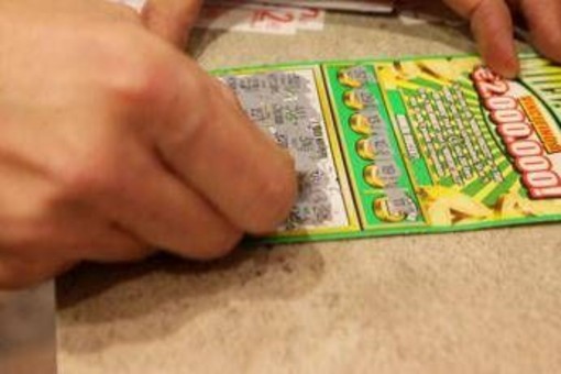 Castelfranco, Gratta e vince 2 milioni: è caccia al fortunato vincitore