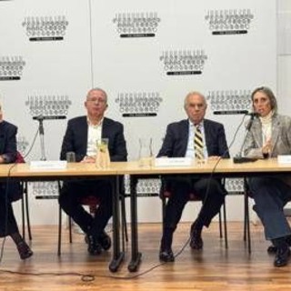 Rinosinusite con poliposi nasale, studio: "Anti Il-5 efficace su sintomi e tessuto" Rinosinusite con poliposi nasale, studio: "Anti Il-5 efficace su sintomi e tessuto"