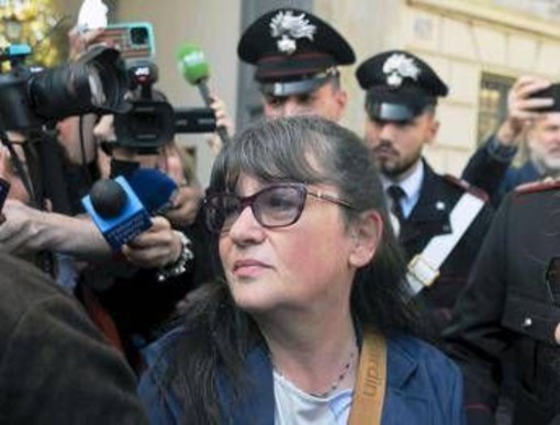 Caso Garlasco, attacchi d'ansia per la madre di Sempio: &quot;Si è spaventata in caserma&quot;