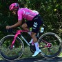 Al Tour Carapaz vince la 18^ tappa, Pogacar saldamente in maglia gialla Al Tour Carapaz vince la 18^ tappa, Pogacar saldamente in maglia gialla